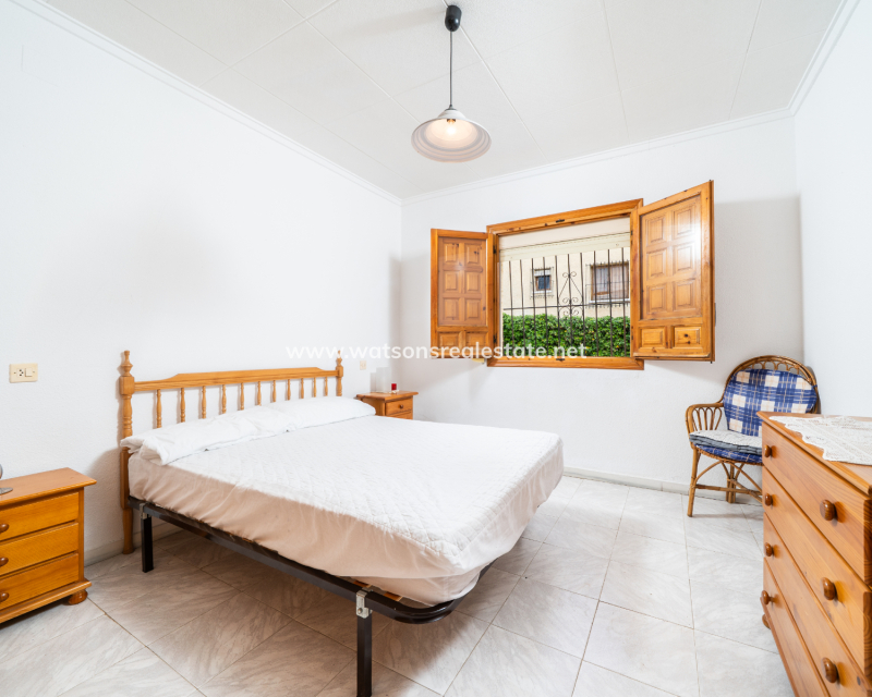 Resale - Detached - Urb. La Marina