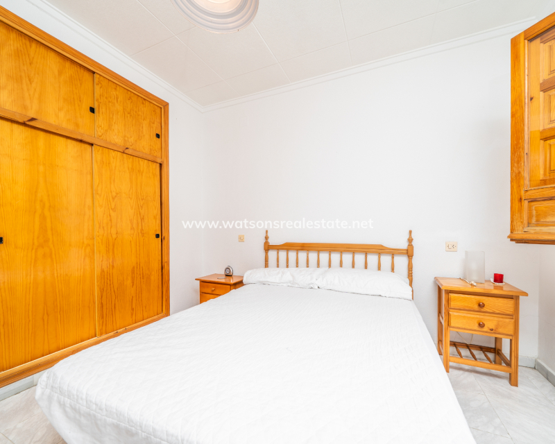 Resale - Detached - Urb. La Marina