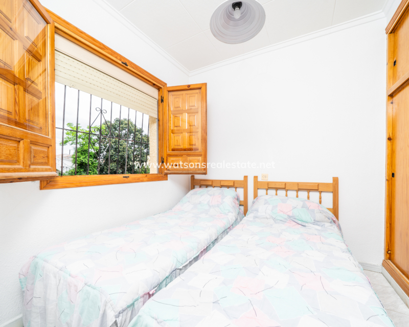 Resale - Detached - Urb. La Marina