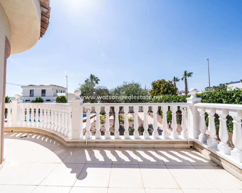 Resale - Detached - Urb. La Marina