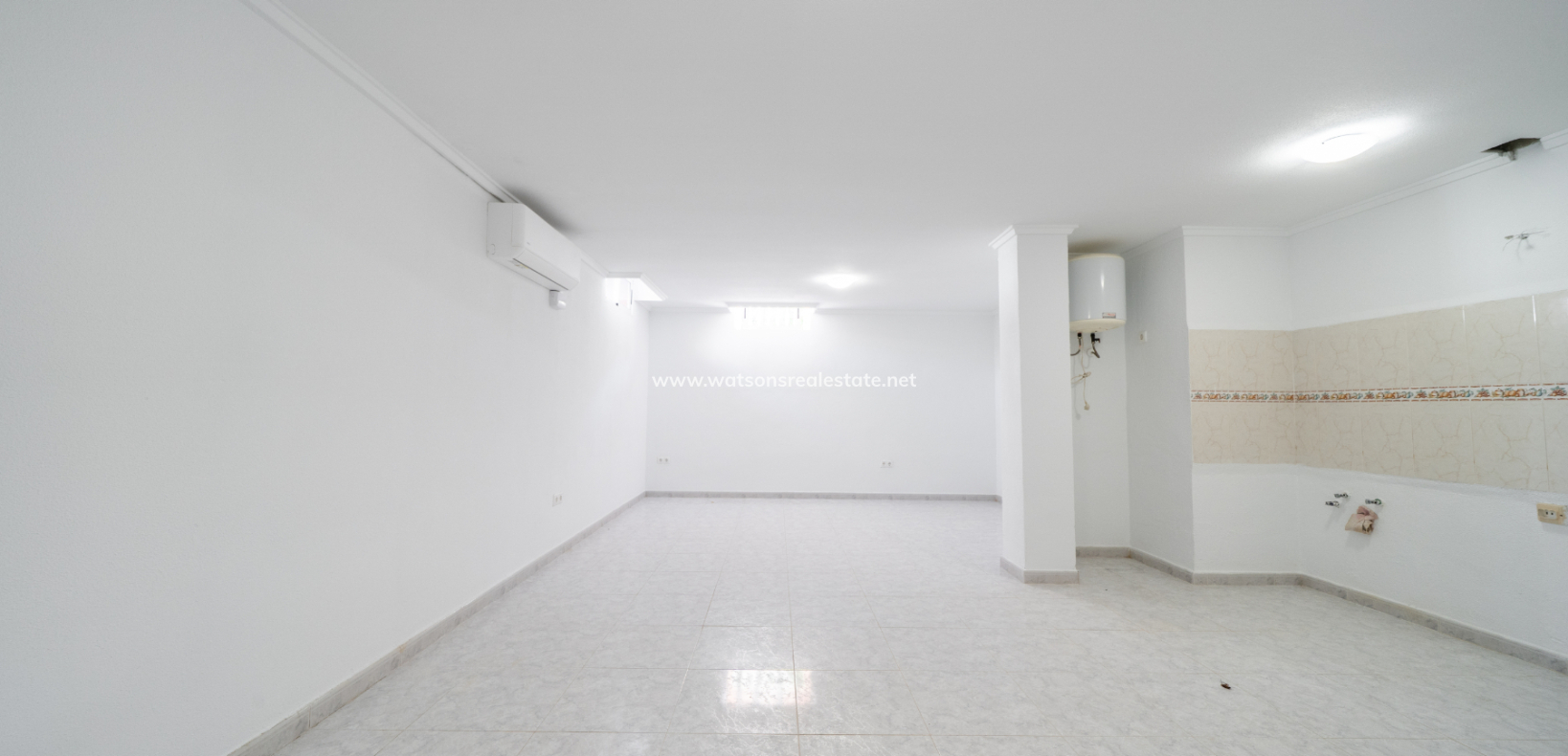Resale - Detached - Urb. La Marina