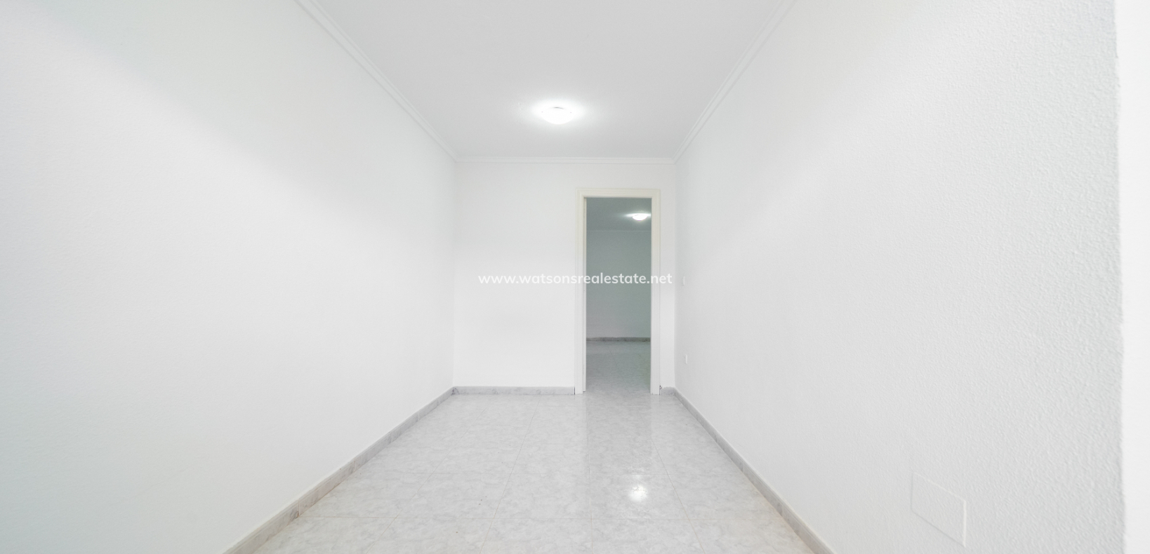 Resale - Detached - Urb. La Marina