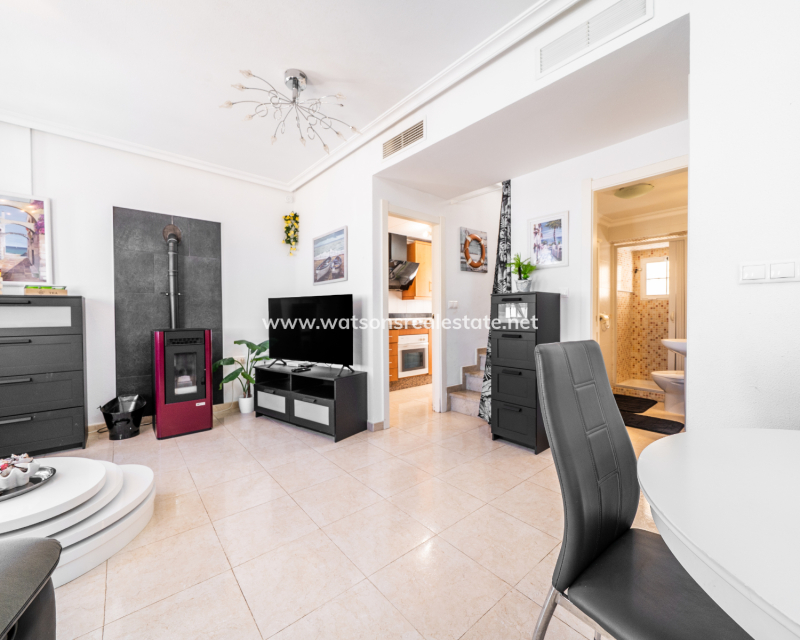 Resale - Detached - Urb. La Marina