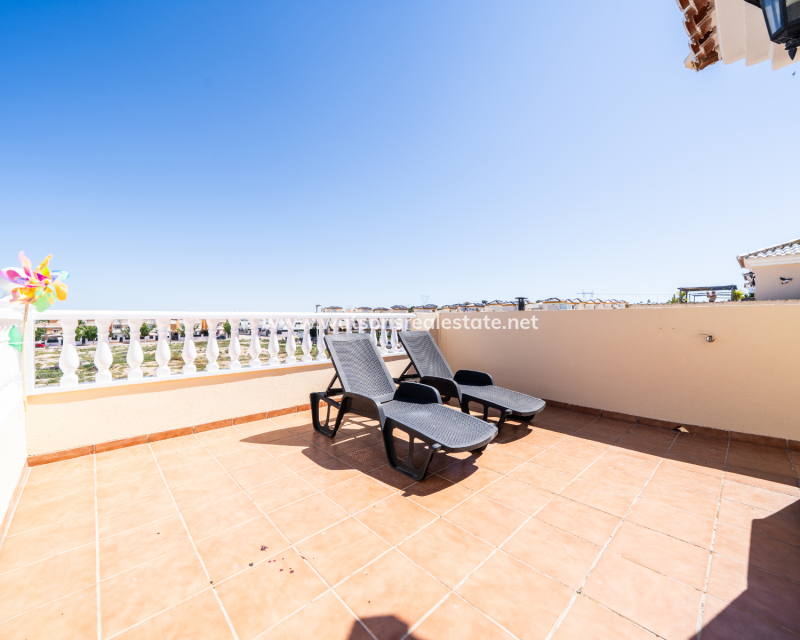 Resale - Detached - Urb. La Marina