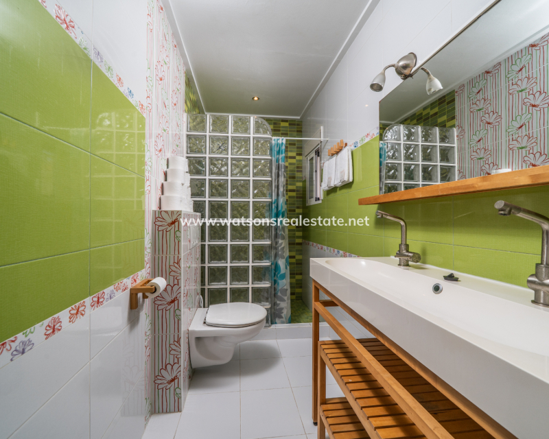 Resale - Detached - Urb. La Marina