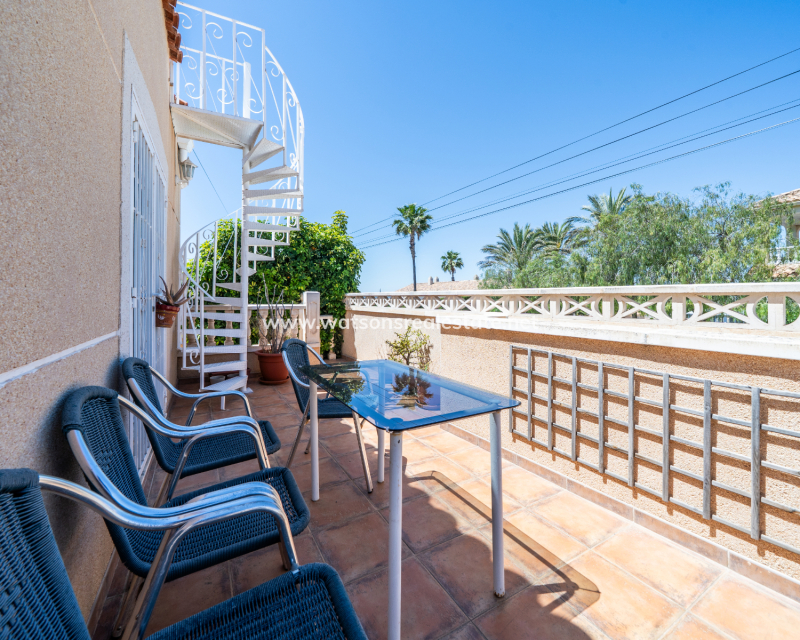 Resale - Detached - Urb. La Marina