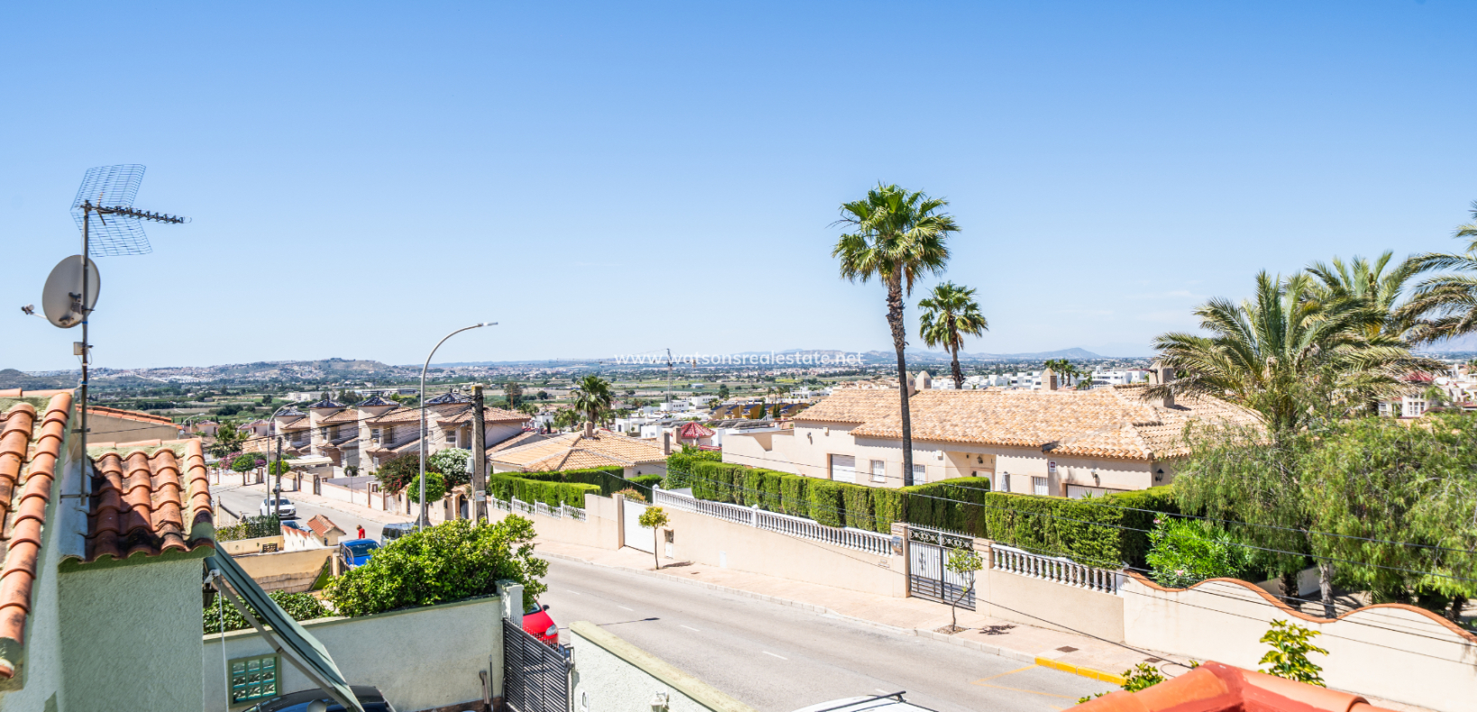 Resale - Detached - Urb. La Marina