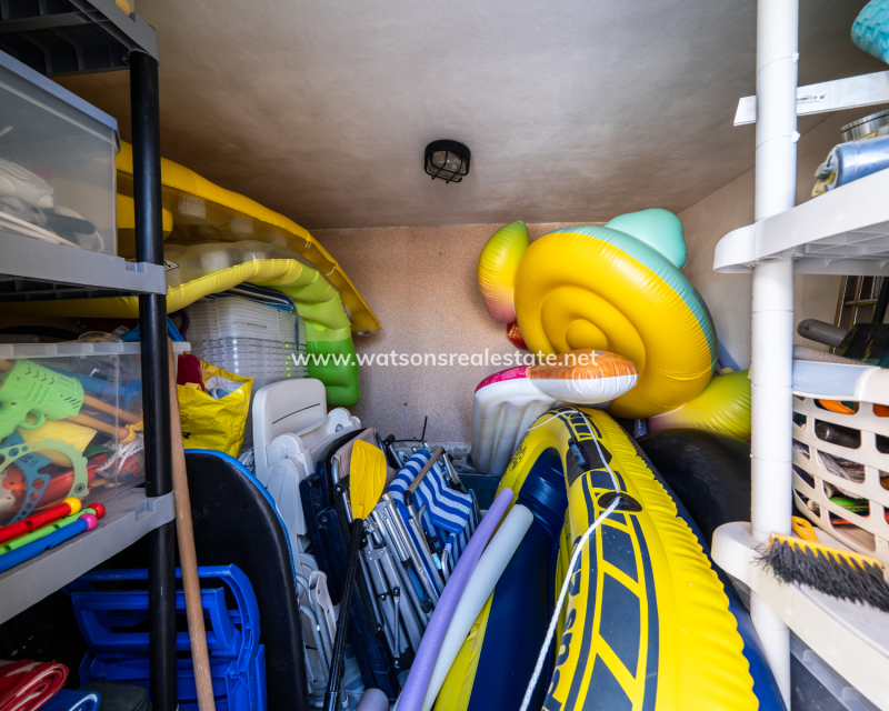 Resale - Detached - Urb. La Marina