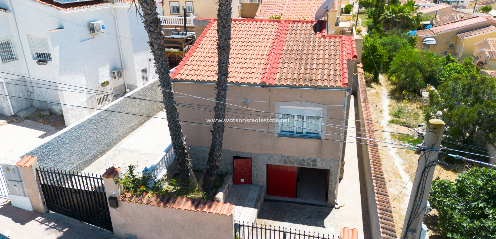 Resale - Detached - Urb. La Marina