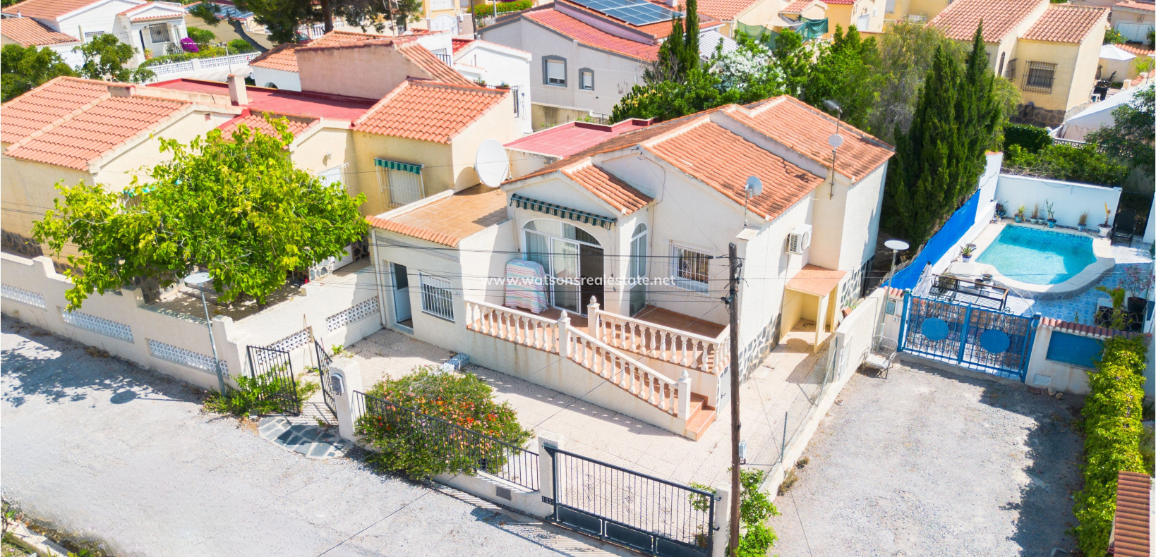 Resale - Detached - Urb. La Marina