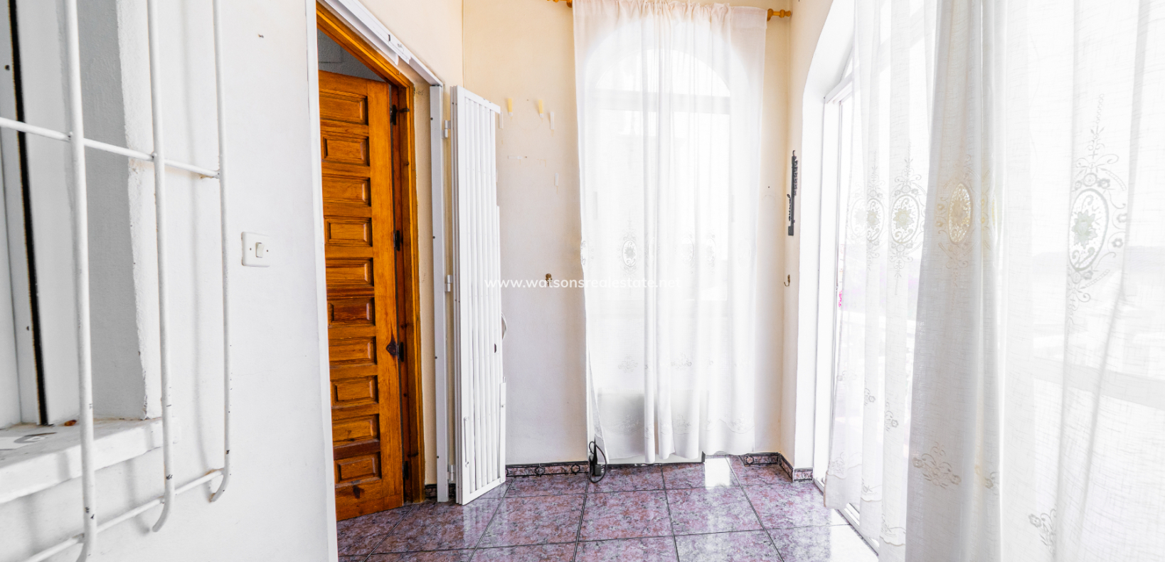 Resale - Detached - Urb. La Marina