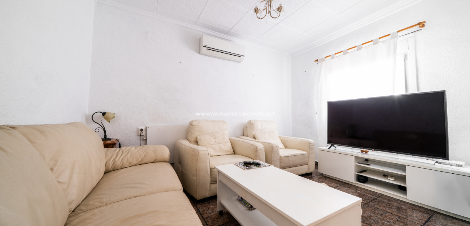 Resale - Detached - Urb. La Marina