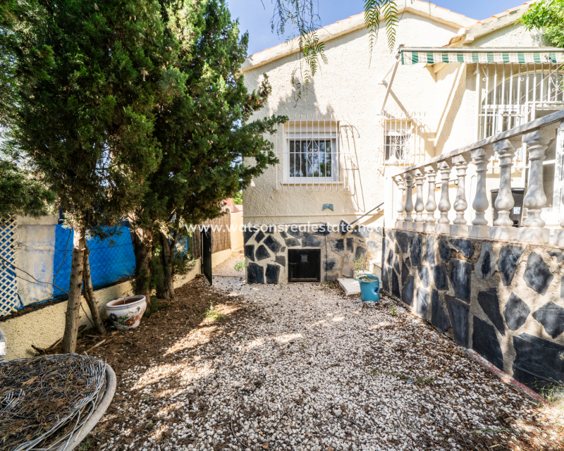 Resale - Detached - Urb. La Marina