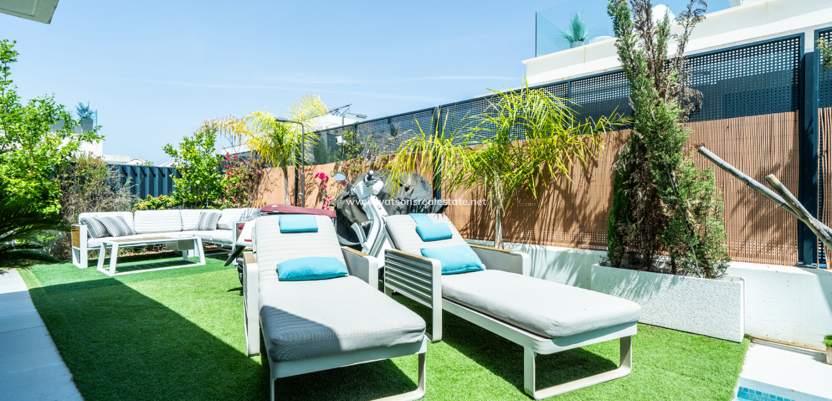 Resale - Detached - Urb. La Marina