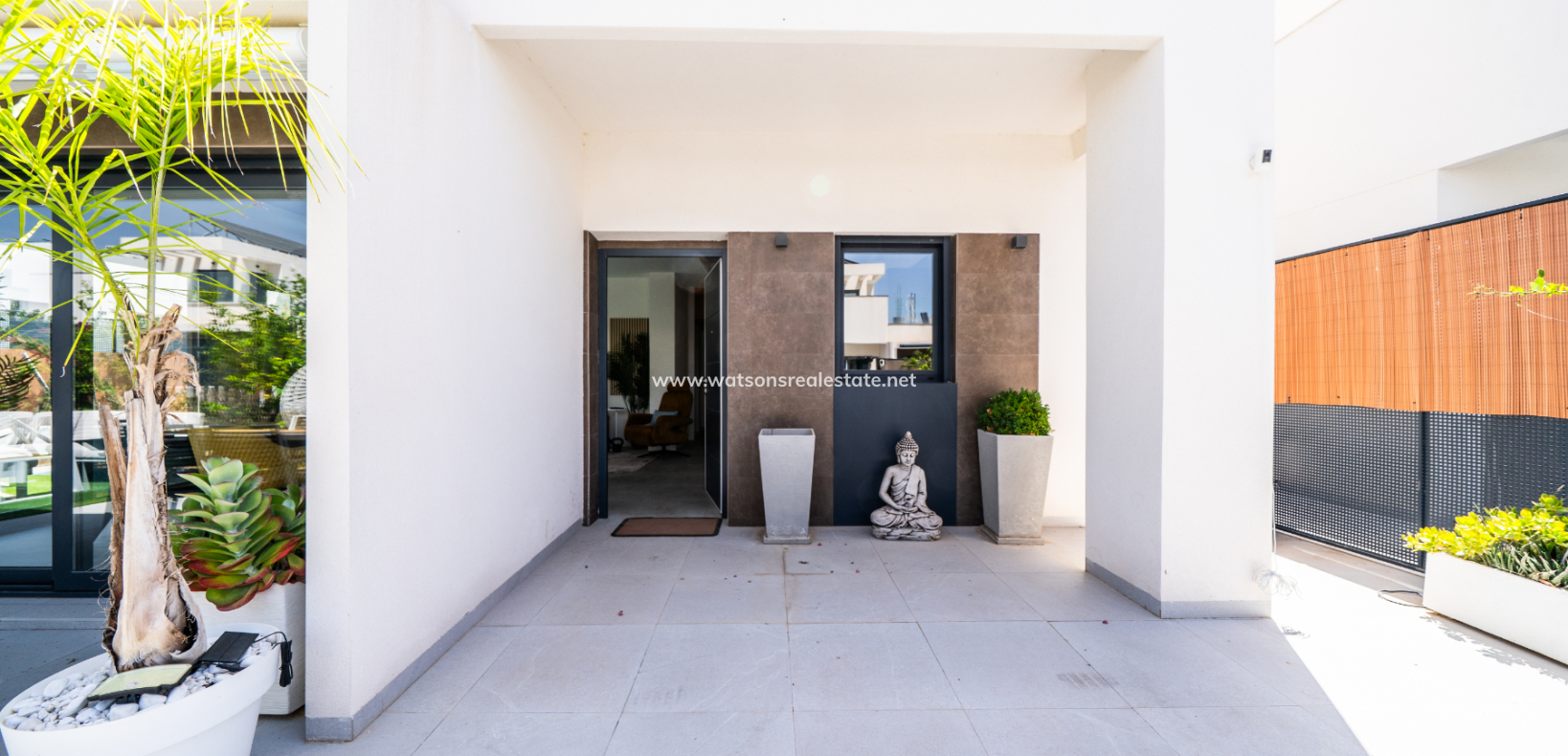 Resale - Detached - Urb. La Marina