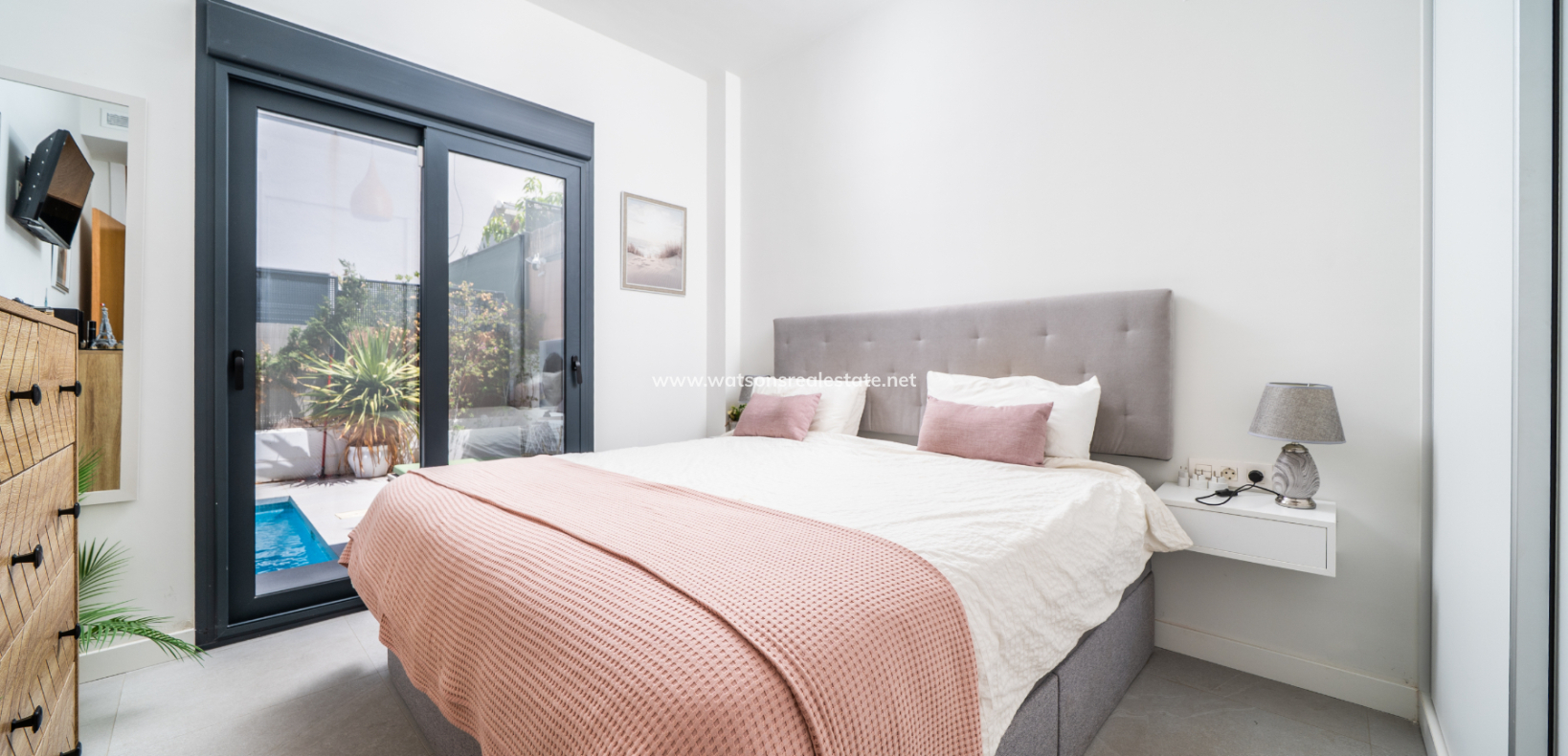 Resale - Detached - Urb. La Marina