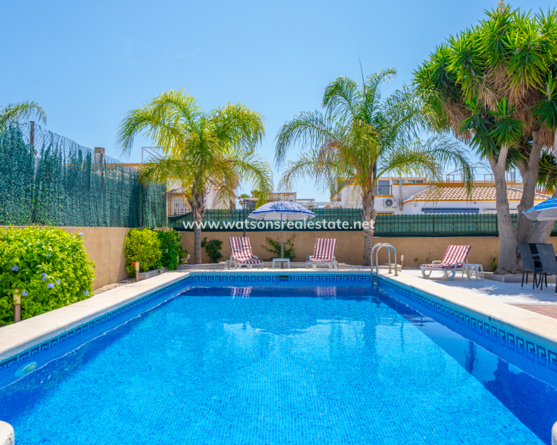 Resale - Detached - Urb. La Marina