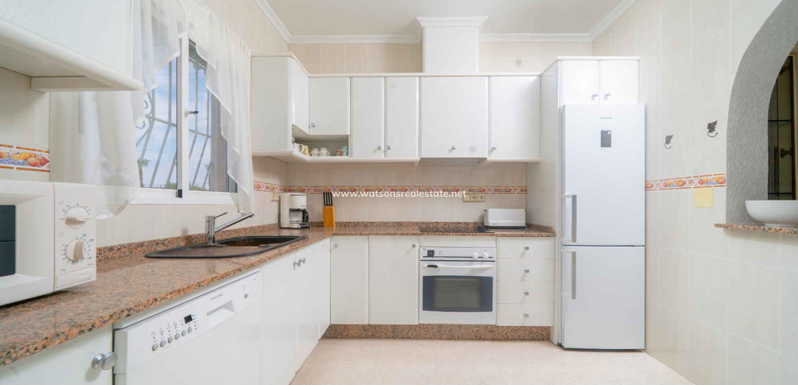 Resale - Detached - Urb. La Marina