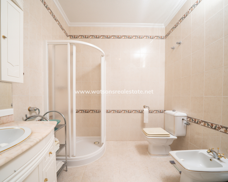 Resale - Detached - Urb. La Marina