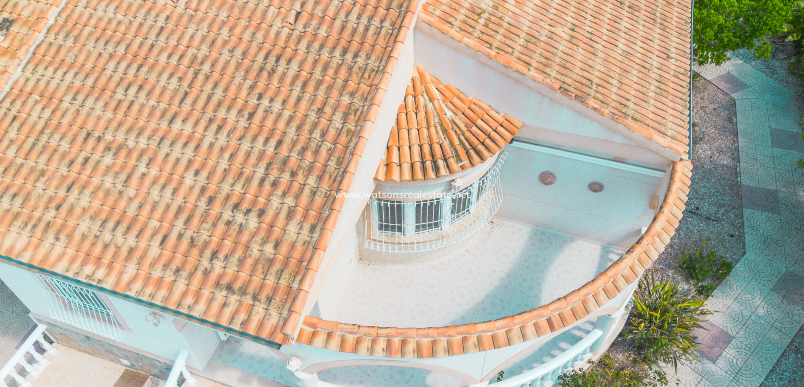 Resale - Detached - Urb. La Marina