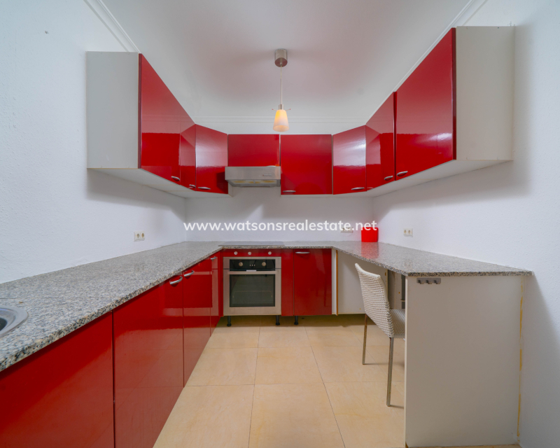 Resale - Detached - Urb. La Marina