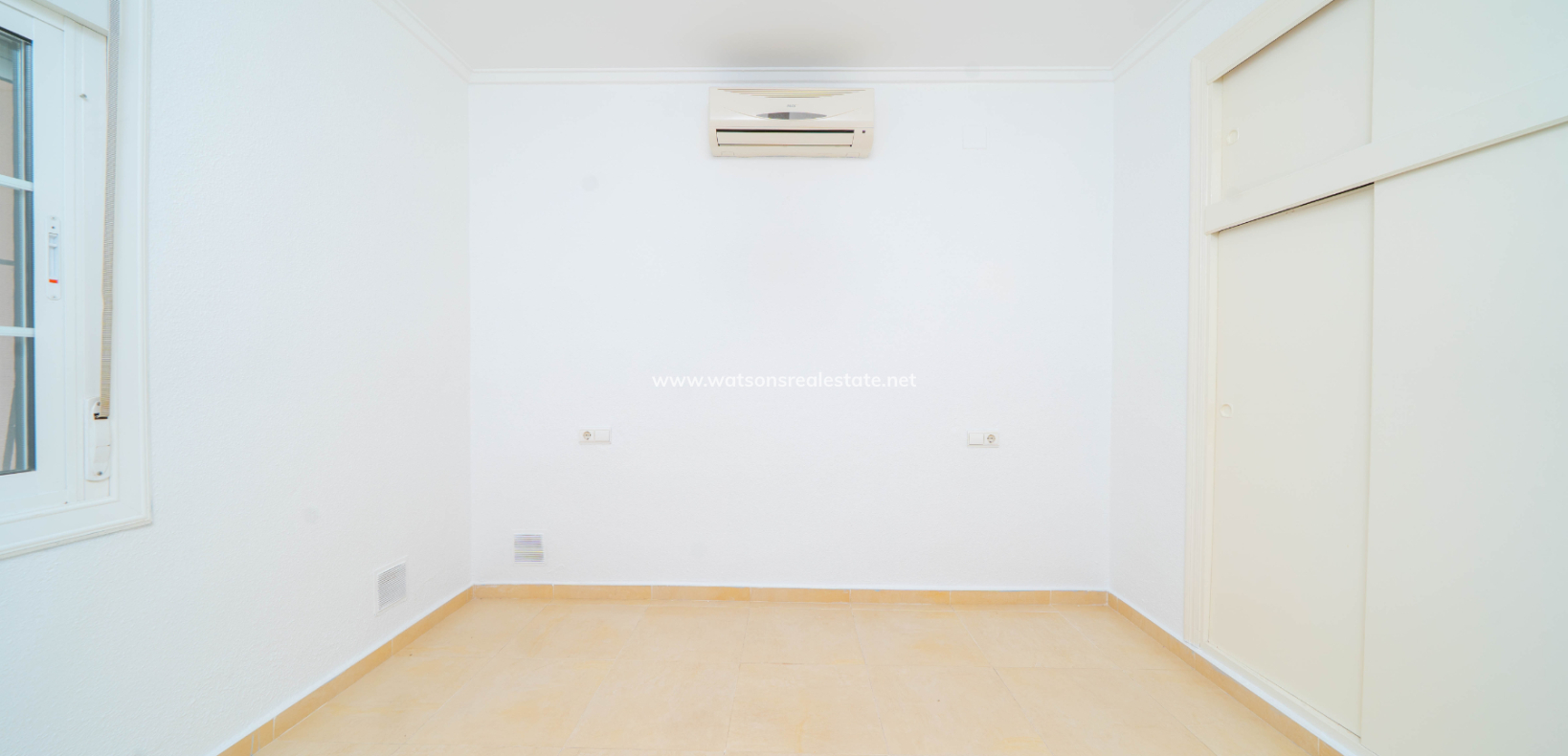 Resale - Detached - Urb. La Marina