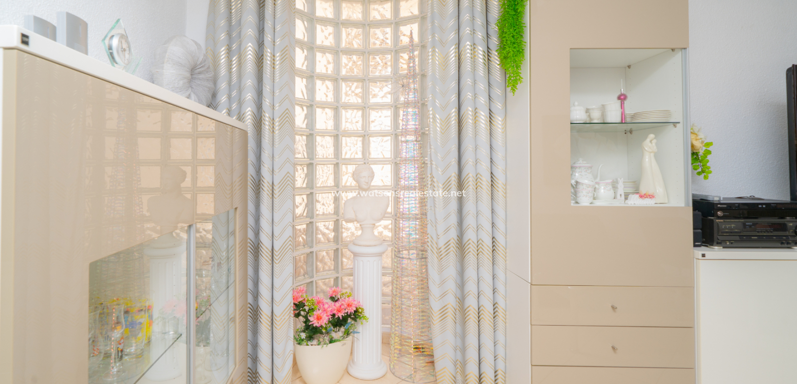 Resale - Detached - Urb. La Marina