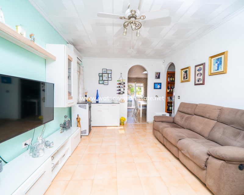 Resale - Detached - Urb. La Marina