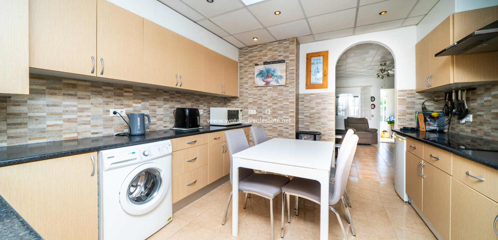 Resale - Detached - Urb. La Marina
