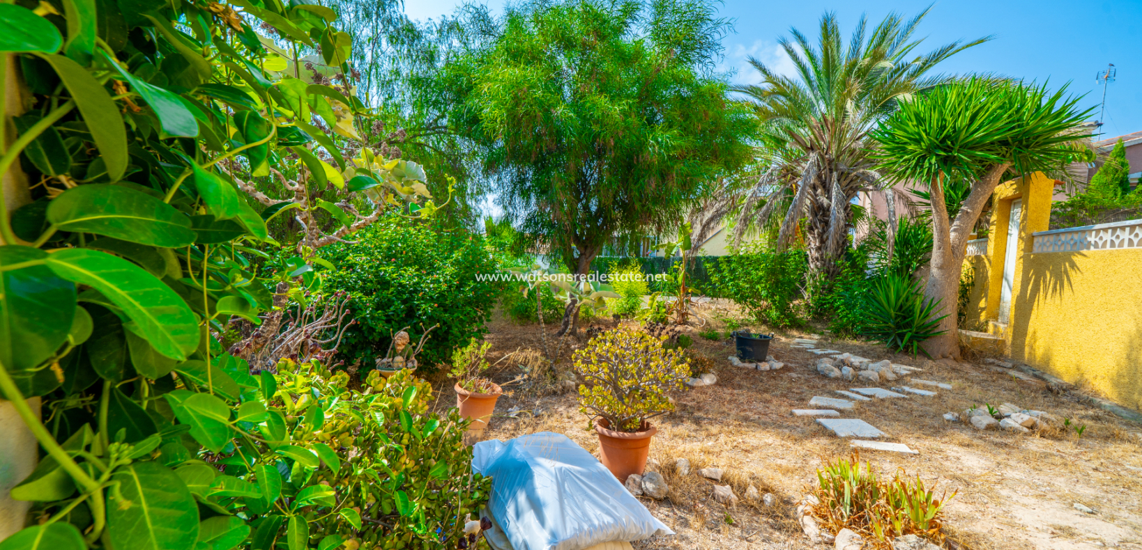 Resale - Detached - Urb. La Marina