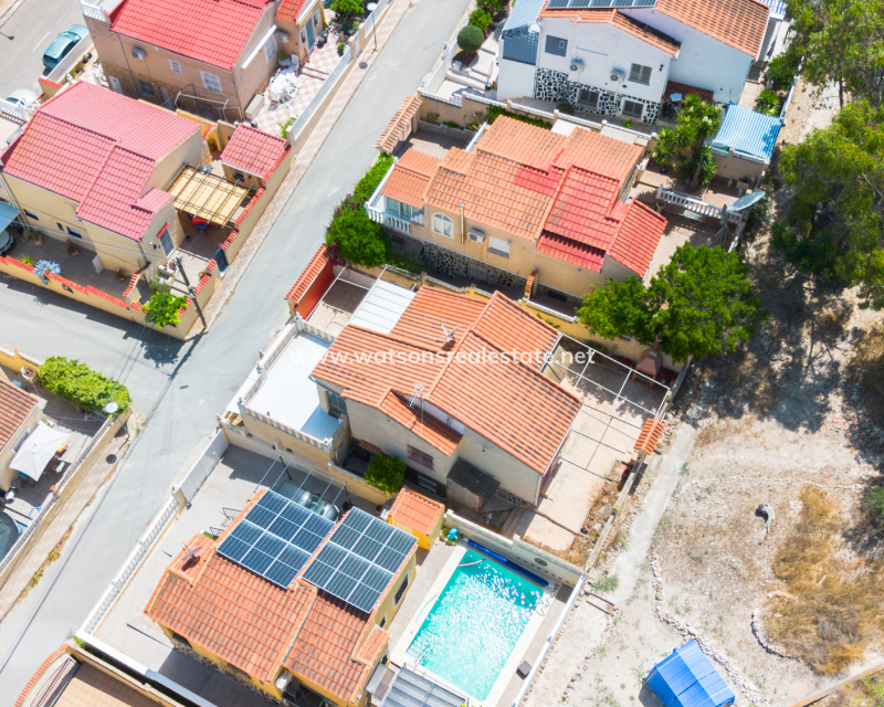 Resale - Detached - Urb. La Marina