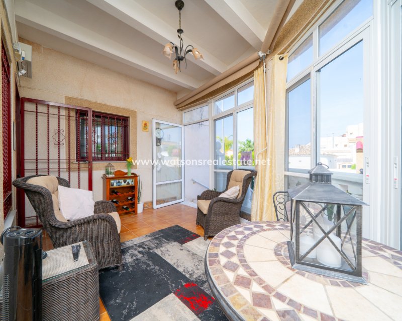 Resale - Detached - Urb. La Marina