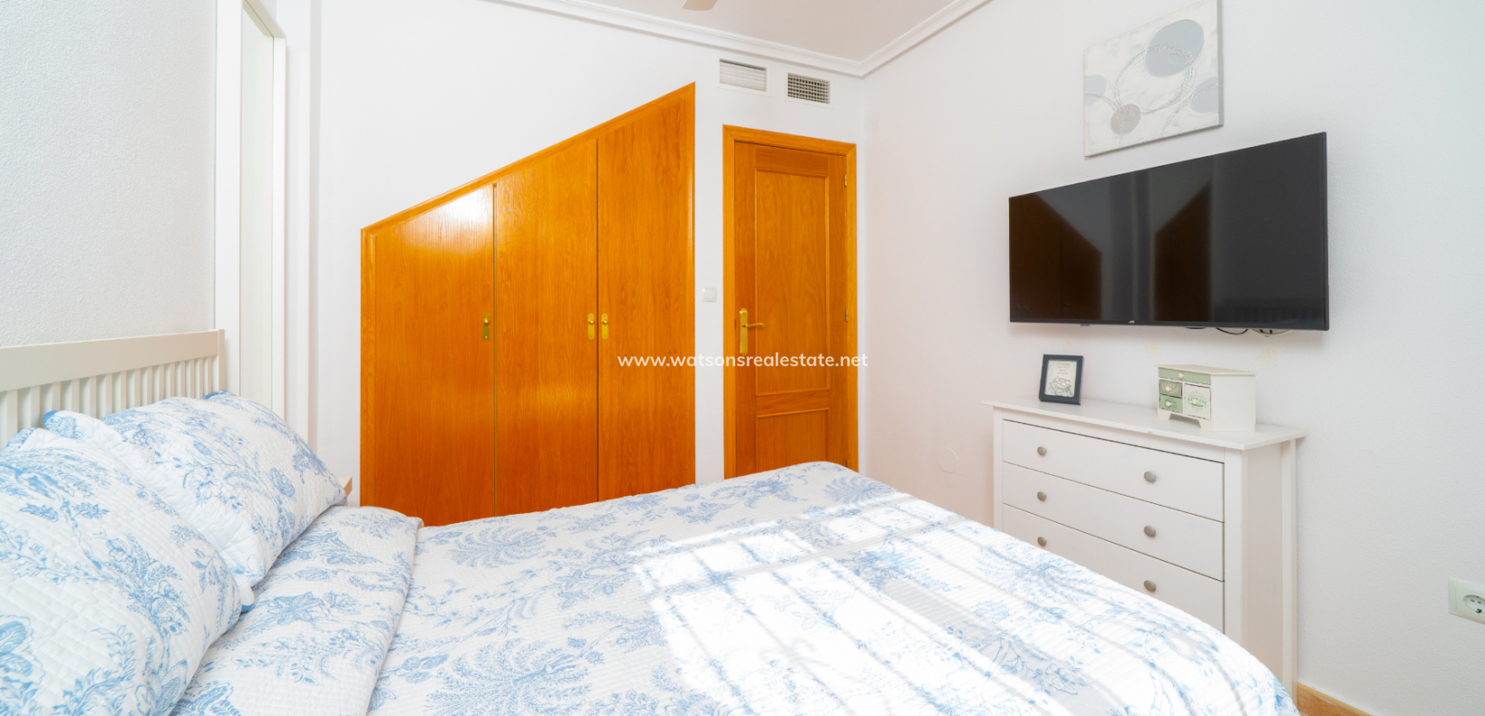 Resale - Detached - Urb. La Marina