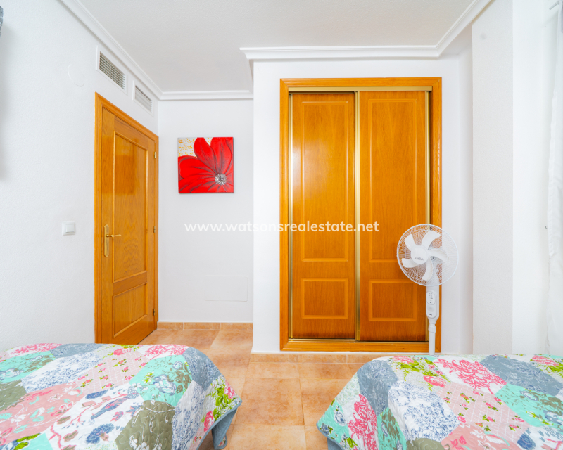Resale - Detached - Urb. La Marina