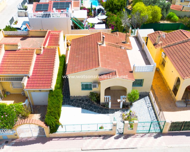 Resale - Detached - Urb. La Marina