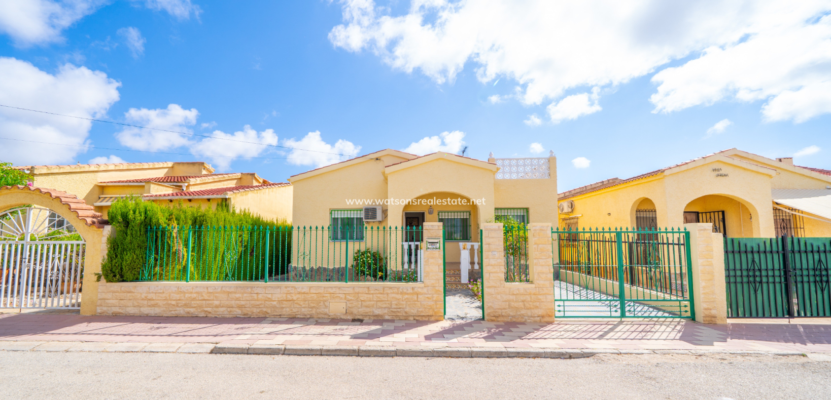 Resale - Detached - Urb. La Marina