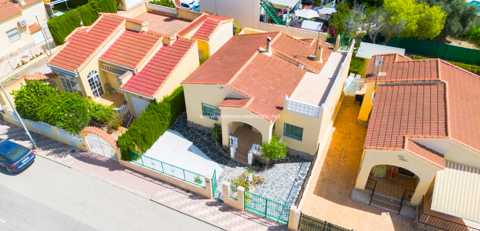 Resale - Detached - Urb. La Marina