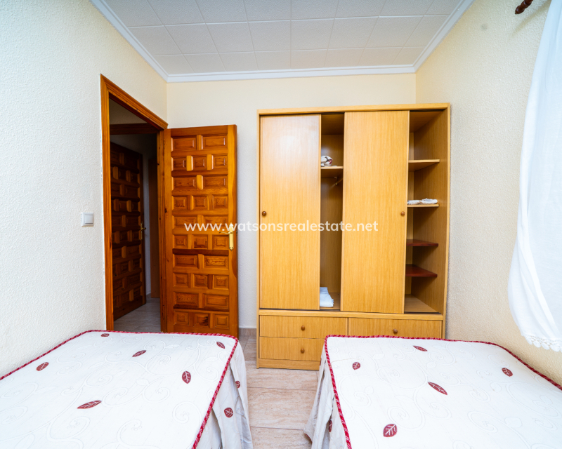 Resale - Detached - Urb. La Marina
