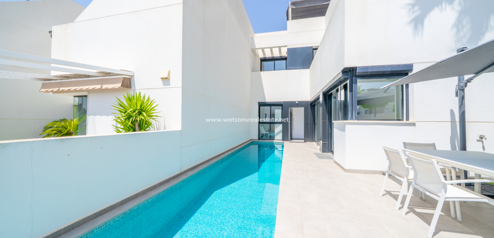 Resale - Detached - Urb. La Marina
