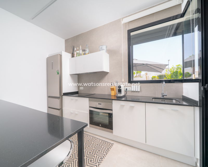 Resale - Detached - Urb. La Marina