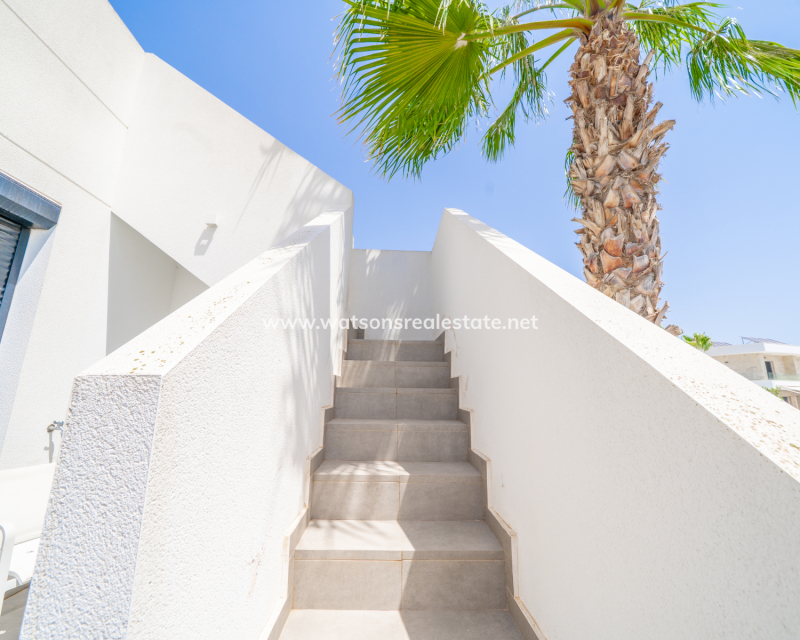 Resale - Detached - Urb. La Marina