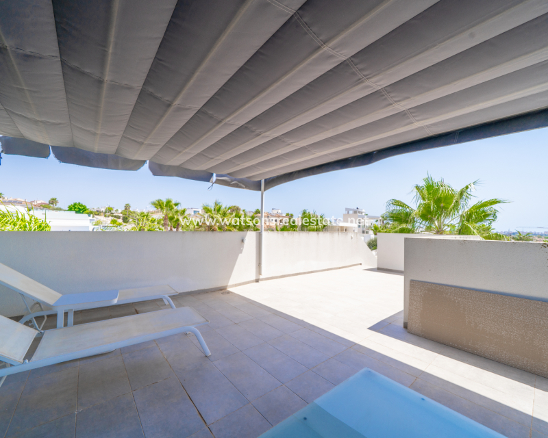 Resale - Detached - Urb. La Marina