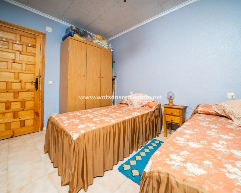 Resale - Detached - Urb. La Marina