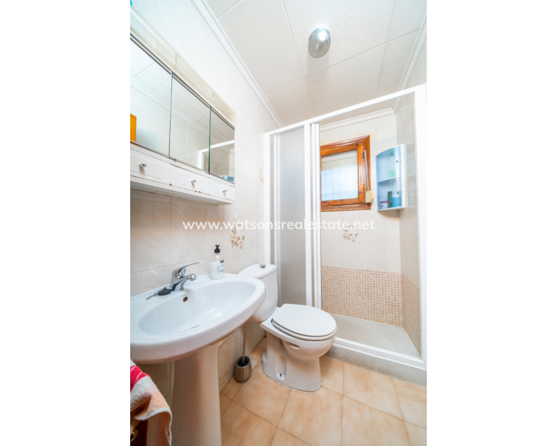 Resale - Detached - Urb. La Marina