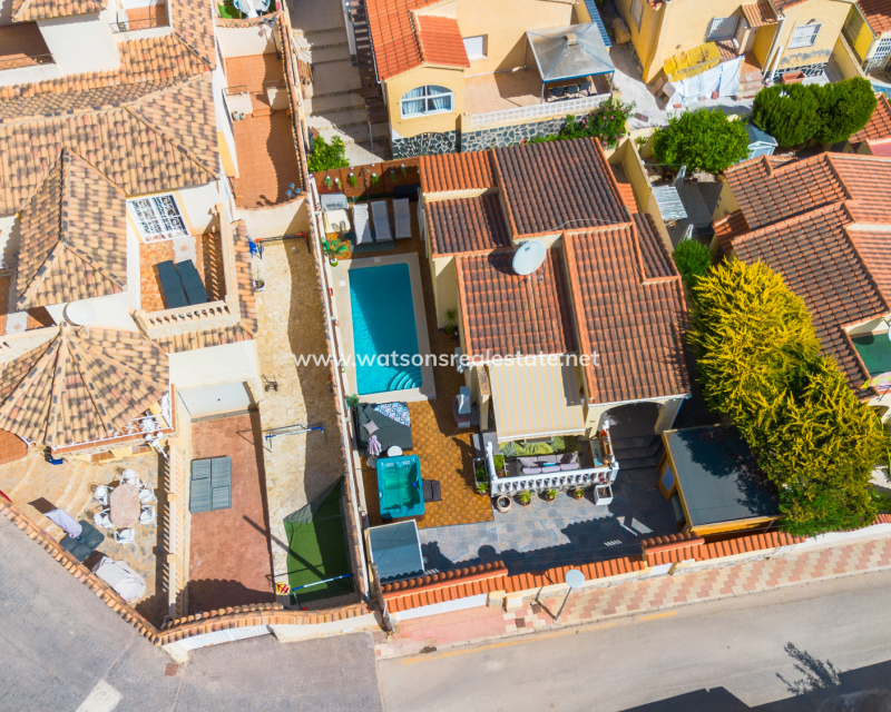 Resale - Detached - Urb. La Marina