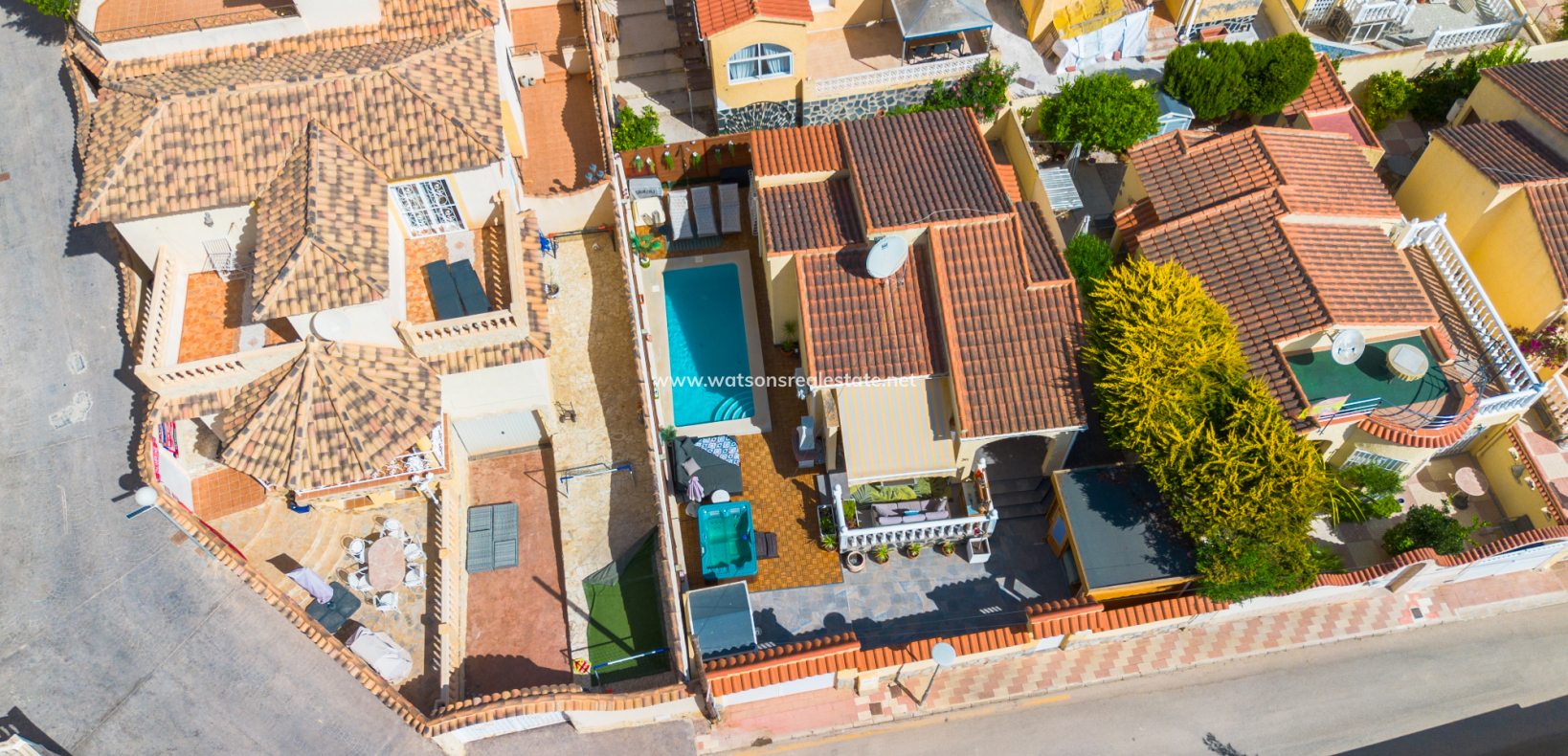 Resale - Detached - Urb. La Marina