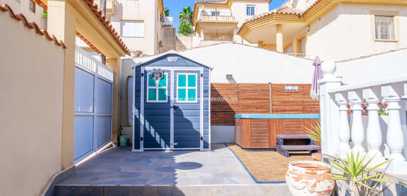 Resale - Detached - Urb. La Marina