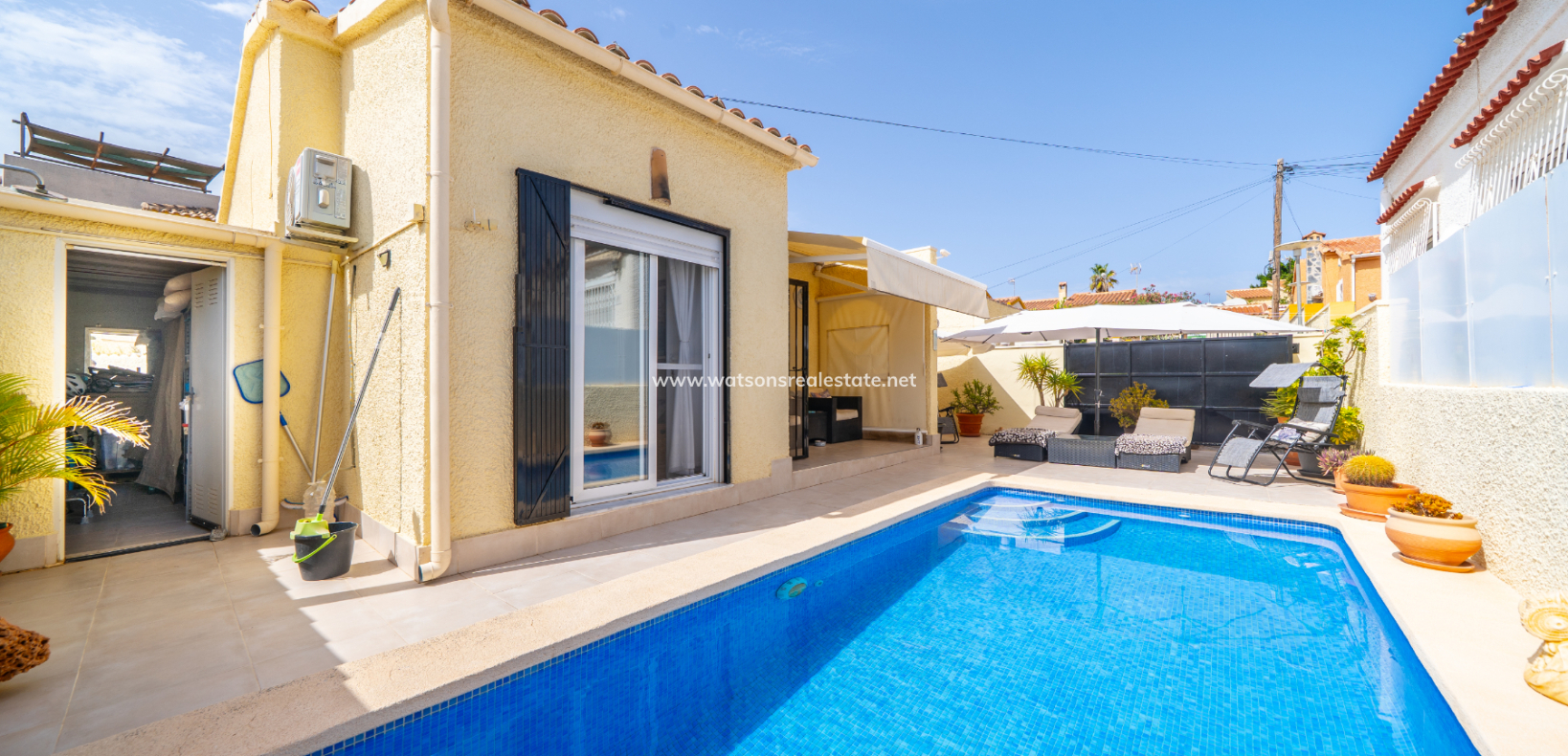 Resale - Detached - Urb. La Marina