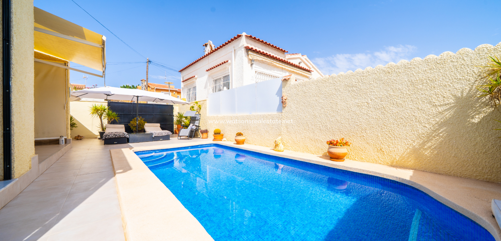 Resale - Detached - Urb. La Marina