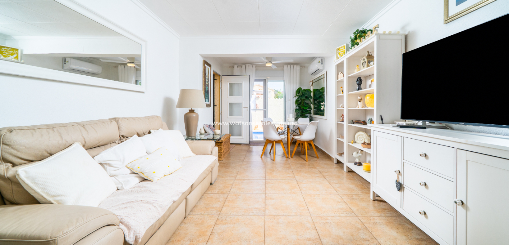 Resale - Detached - Urb. La Marina